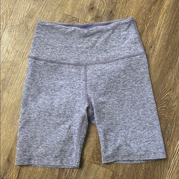 Beyond Yoga Biker Shorts - Picture 3 of 5